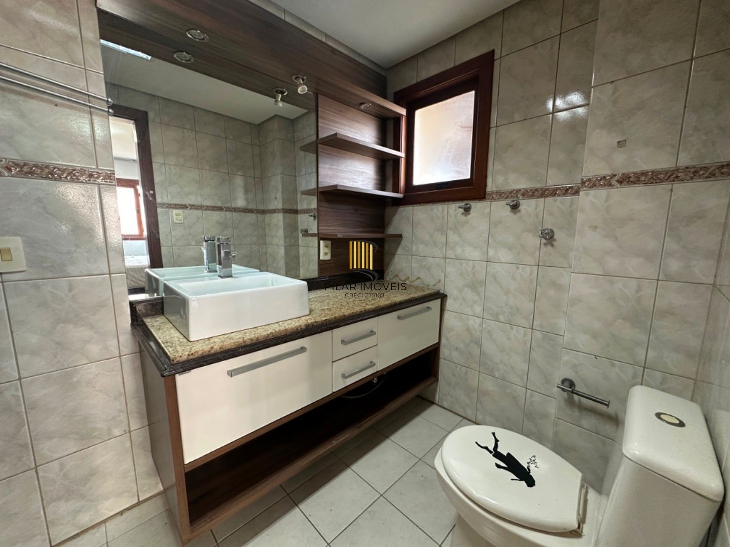 Apartamento com 3 dormitórios à venda, 114 m² por R$ 749.900,00 - Centro - Canoas/RS