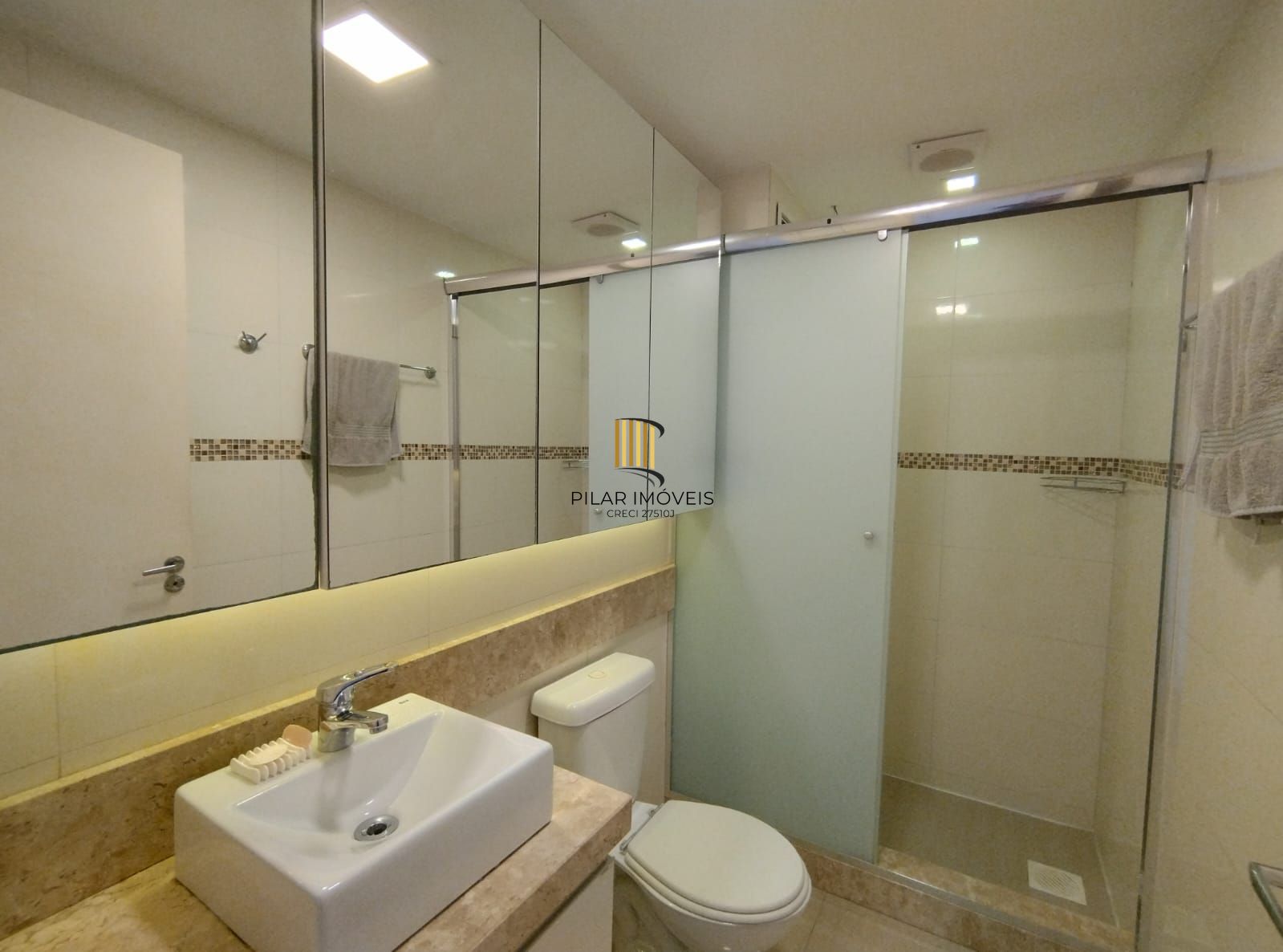 APARTAMENTO SEMIMOBILIADO - VENDA/ALUGUEL (R$3.000,00 + TX) NO CENTRO DE CANOAS!
