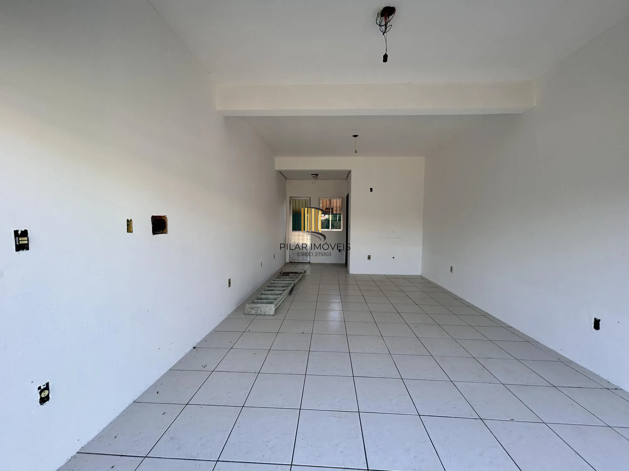 PRÉDIO COMERCIAL - 214M2 DE ÁREA PRIVATIVA - BAIRRO MATO GRANDE - CANOAS/RS