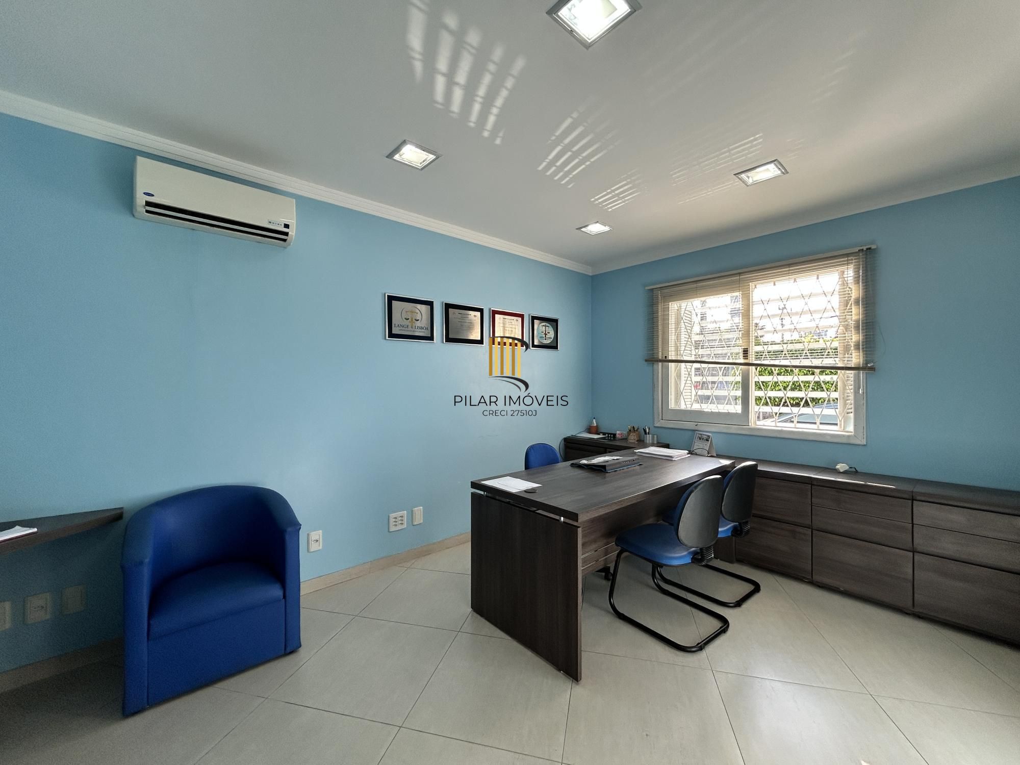 Casa comercial disponível para venda e /ou locação: 236 m² por R$1.650.000,00 (venda) -  R$ 8.916/mês (aluguel) - Centro - Canoas/RS