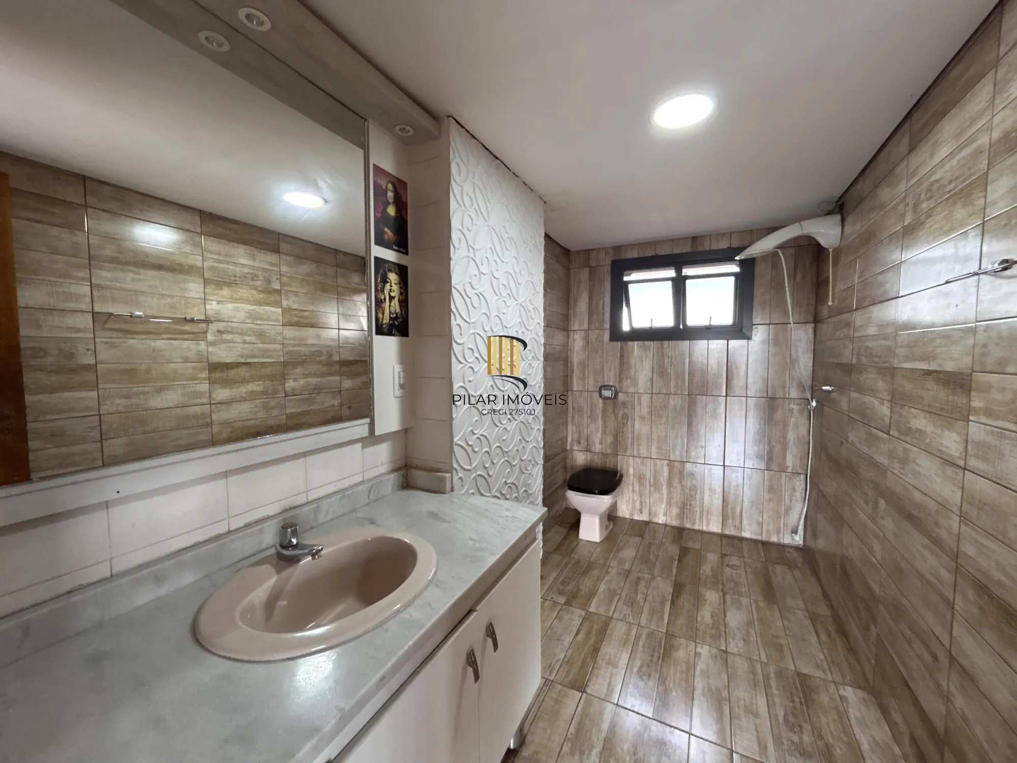 Cobertura Duplex à venda / aluguel (R$11.900,00 + taxas) no Centro de Canoas com piscina