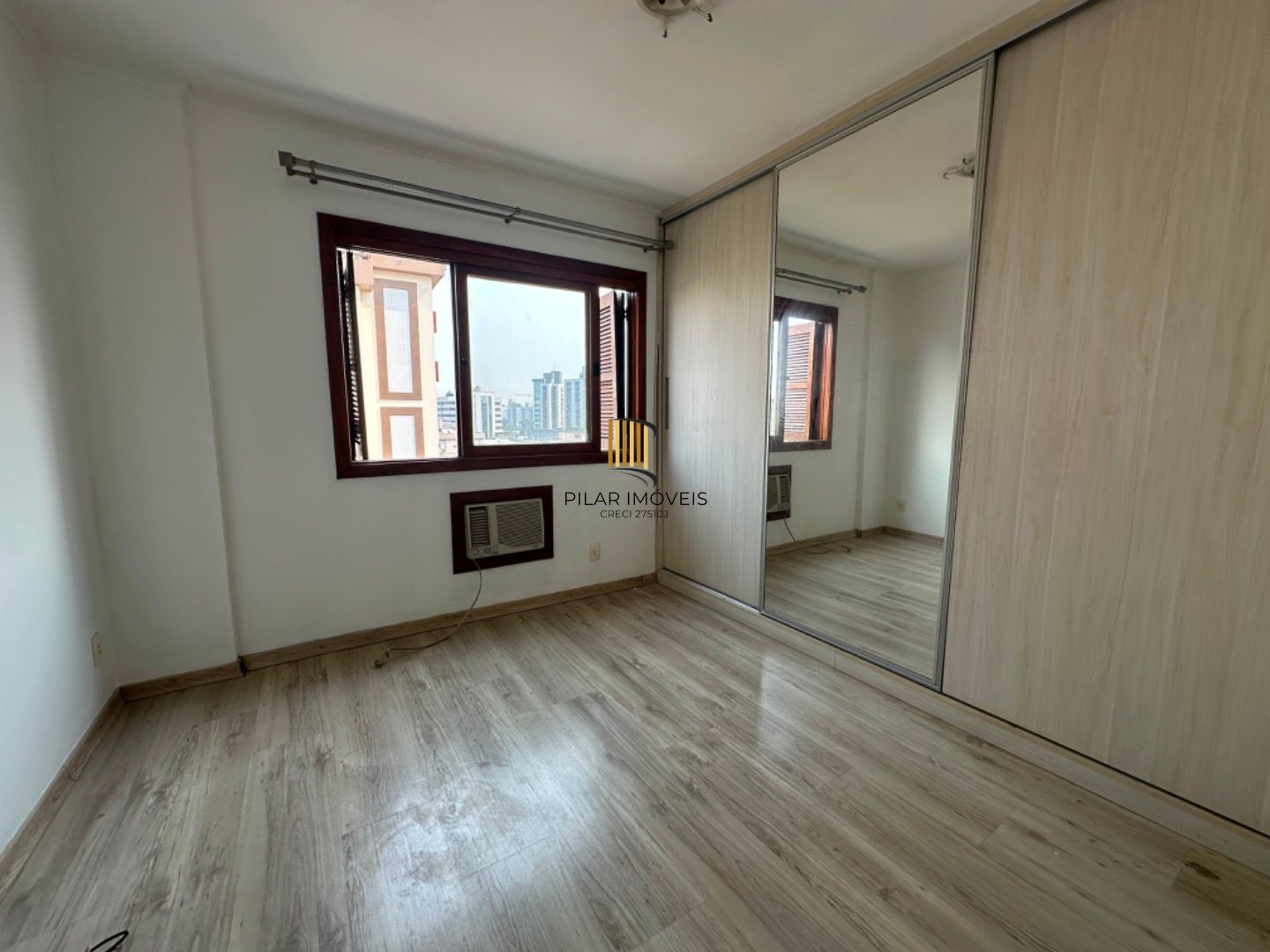 Apartamento com 3 dormitórios à venda, 114 m² por R$ 749.900,00 - Centro - Canoas/RS