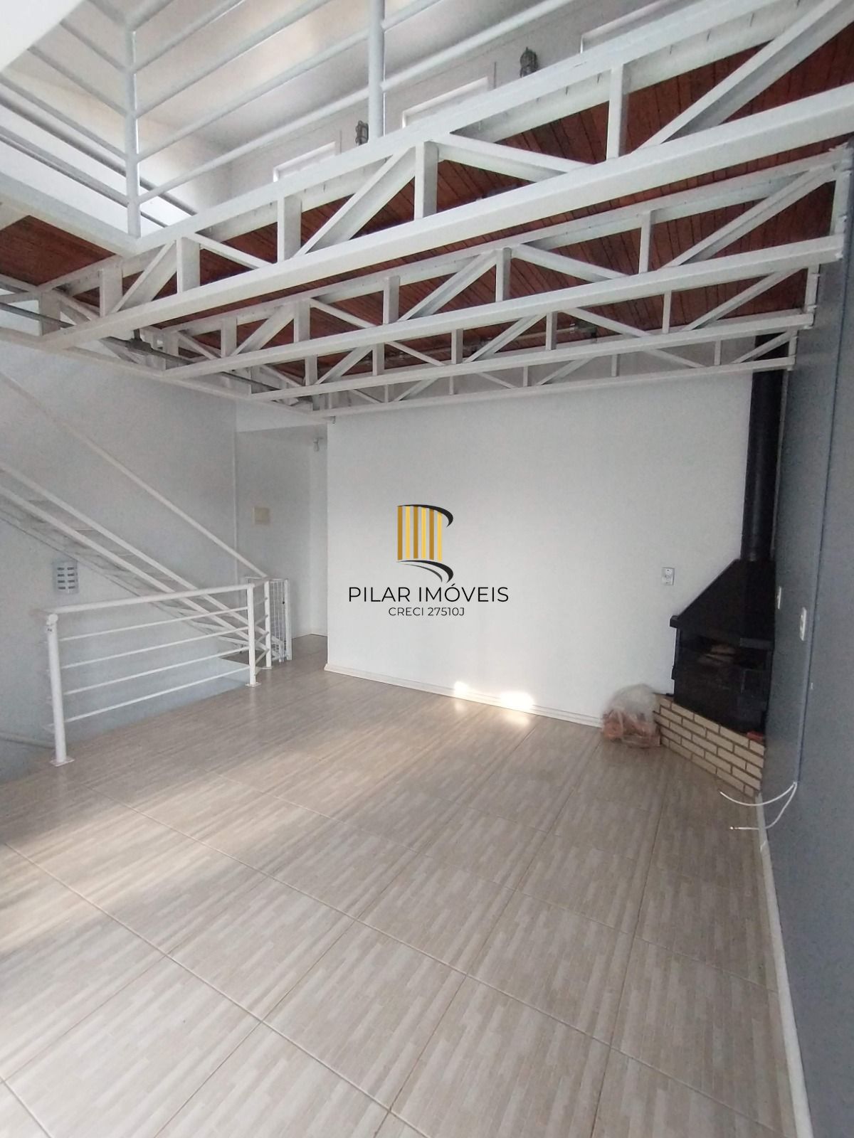 Sobrado Encantador no Jardim dos Lagos – Conforto, Espaço e Excelente Localização!
