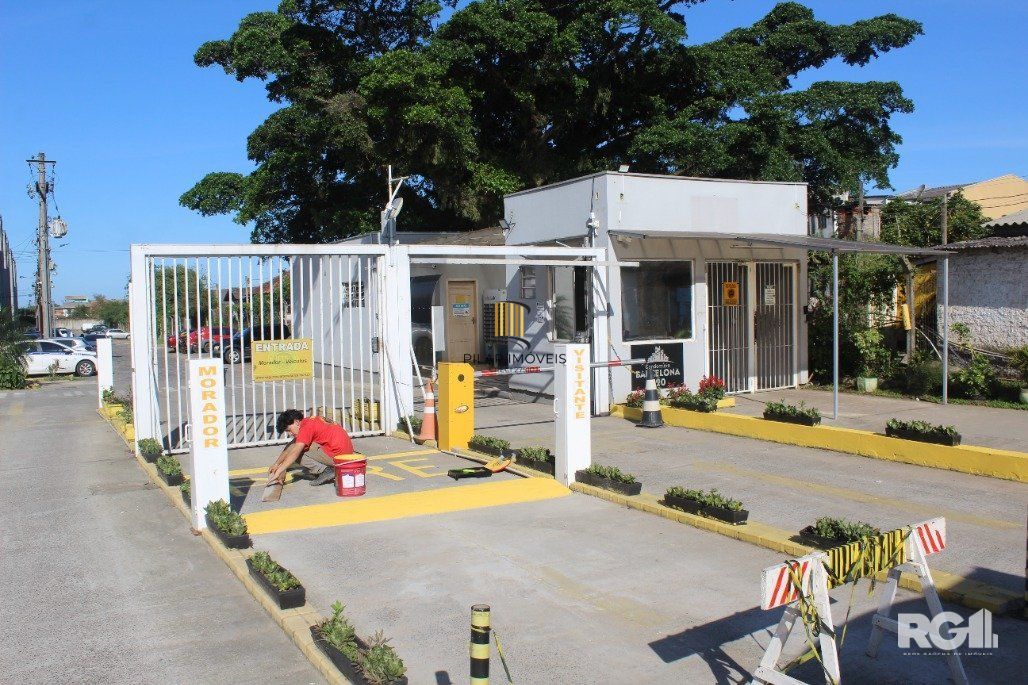 Apartamento 2 Dormitório(s) Bairro Rubem Berta