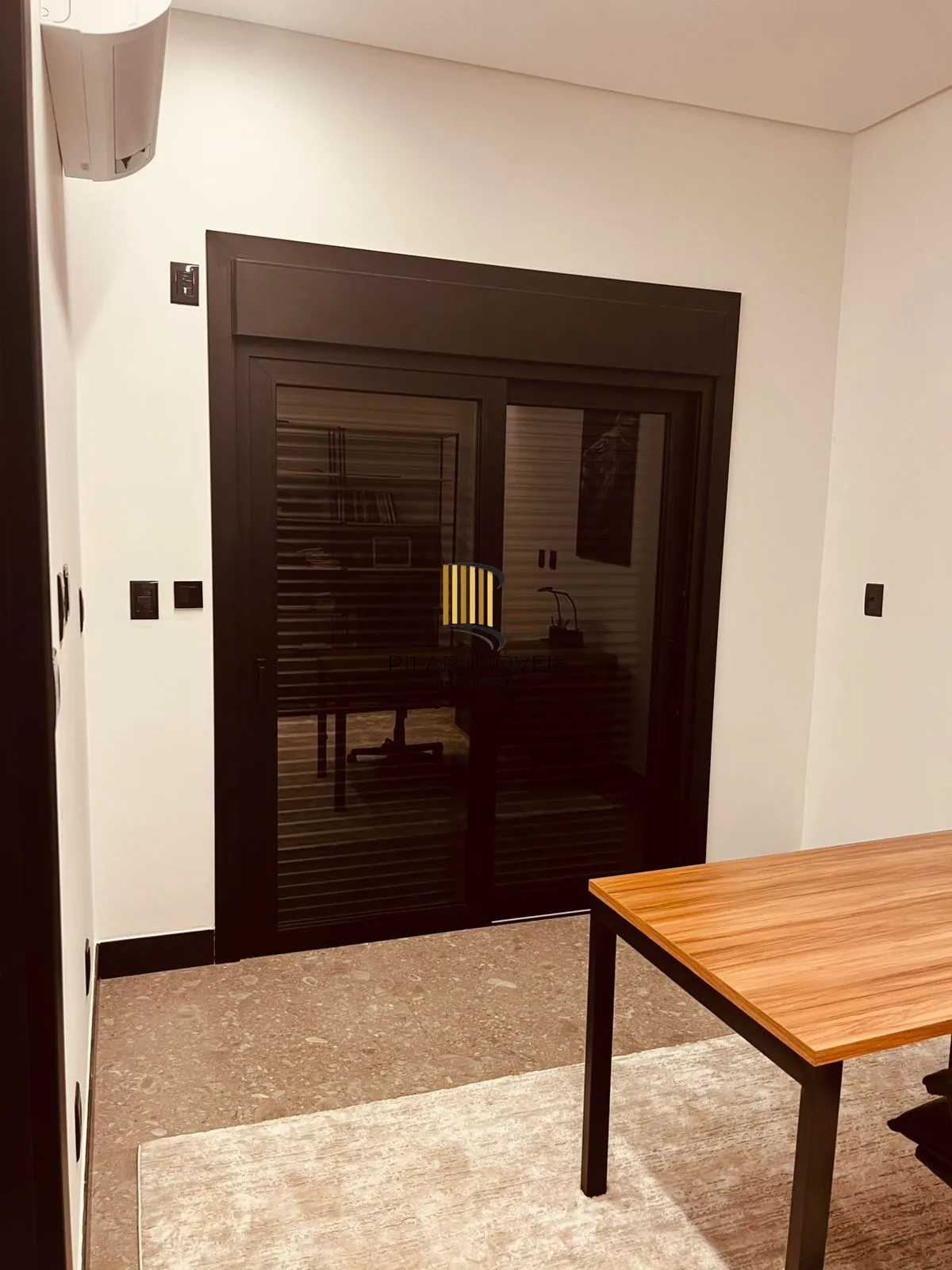 Casa de Condomínio 3 dormitórios no bairro São Vicente