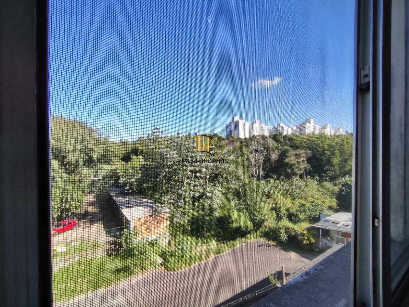 Apartamento dois dormitórios , com vaga de garagem, Bairro Vila Nova!