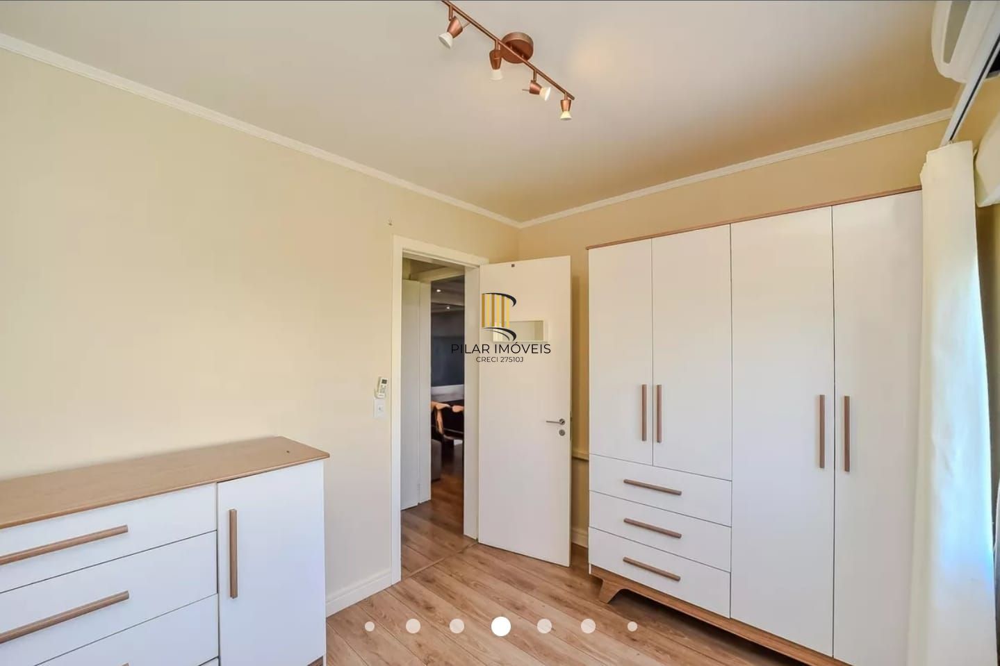 Apartamento 2 dormitórios no bairro Sarandi