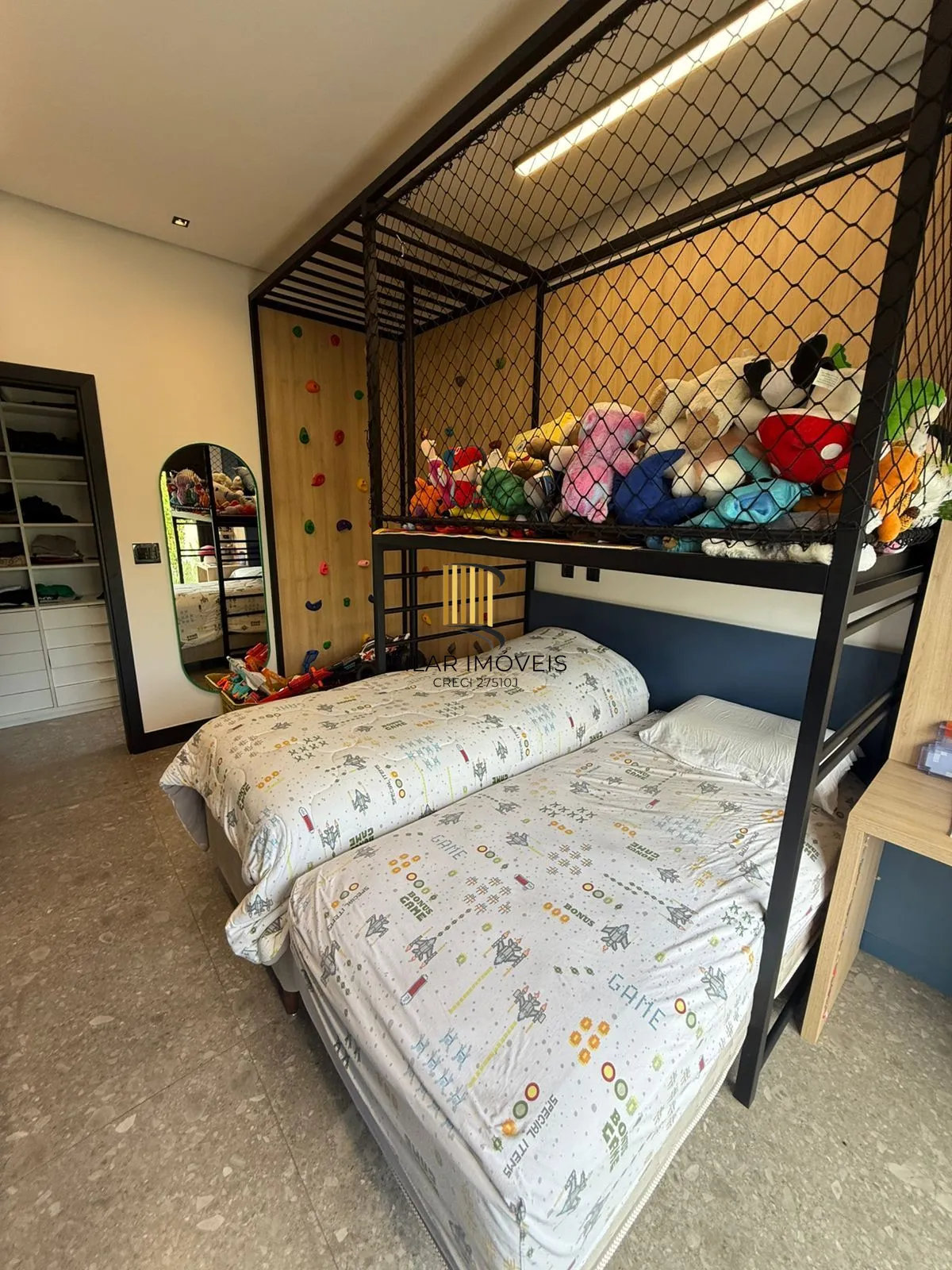 Casa de Condomínio 3 dormitórios no bairro São Vicente