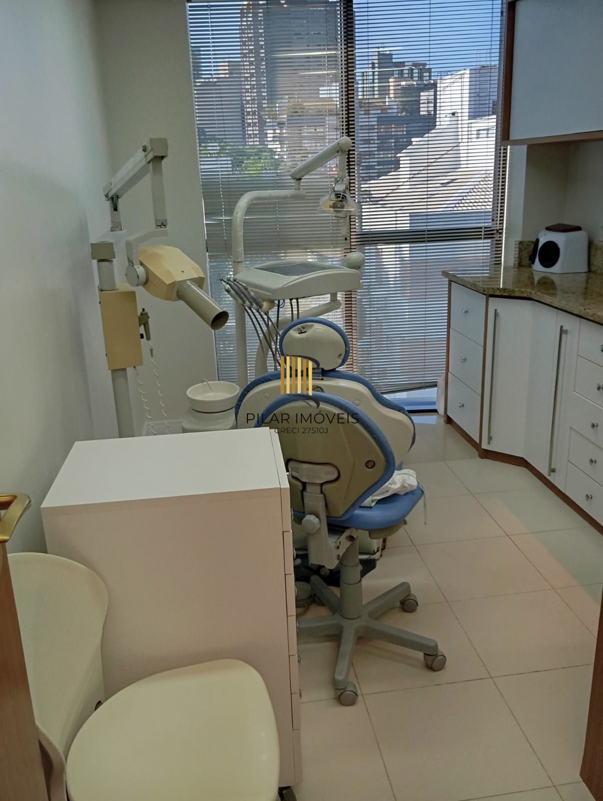 Consultório médico todo mobiliado no MOINHOS