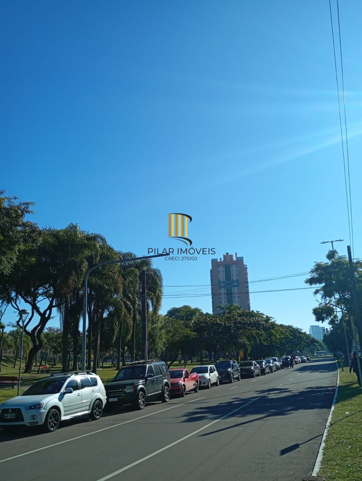 CLÍNICA DECORADA COM VISTA PARA O GUAÍBA