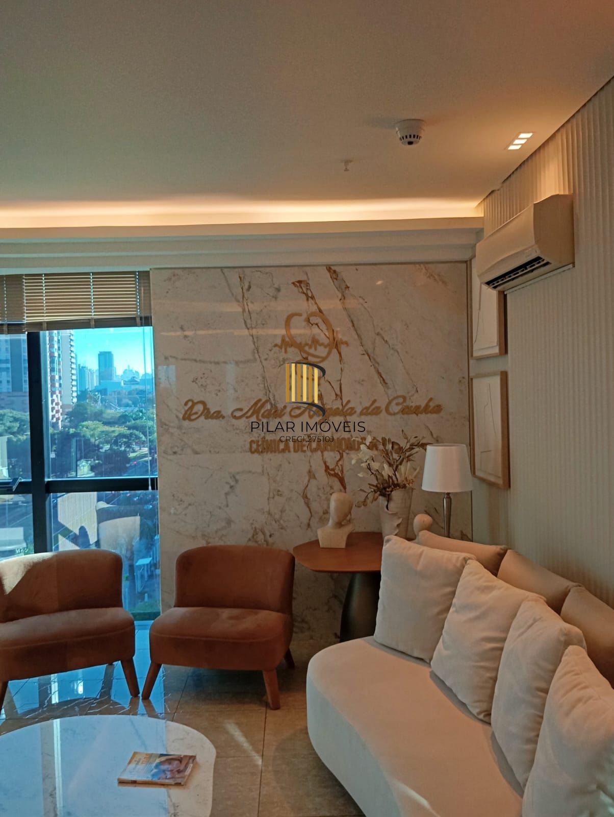CLÍNICA DECORADA COM VISTA PARA O GUAÍBA - Pilar Imóveis