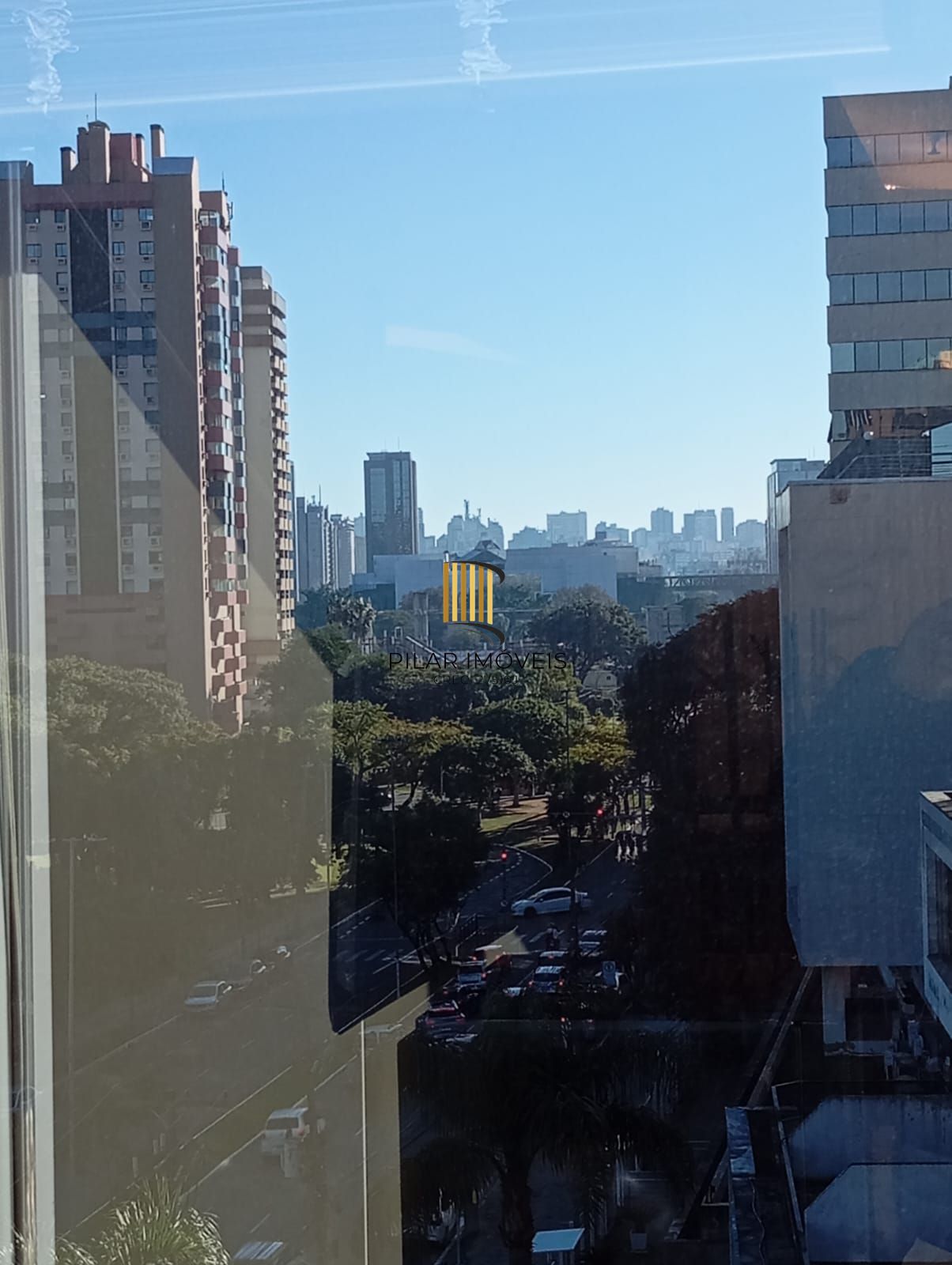 CLÍNICA DECORADA COM VISTA PARA O GUAÍBA
