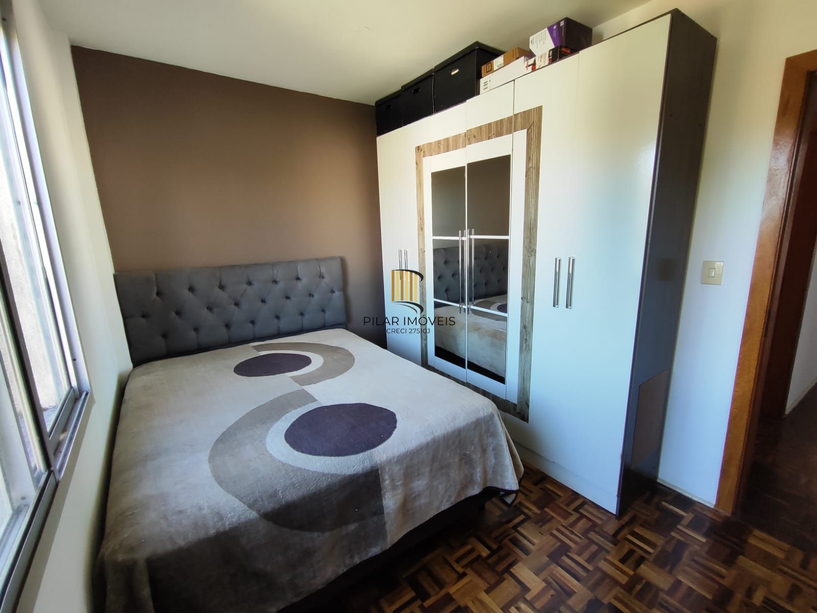 Apartamento dois dormitórios , com vaga de garagem, Bairro Vila Nova!