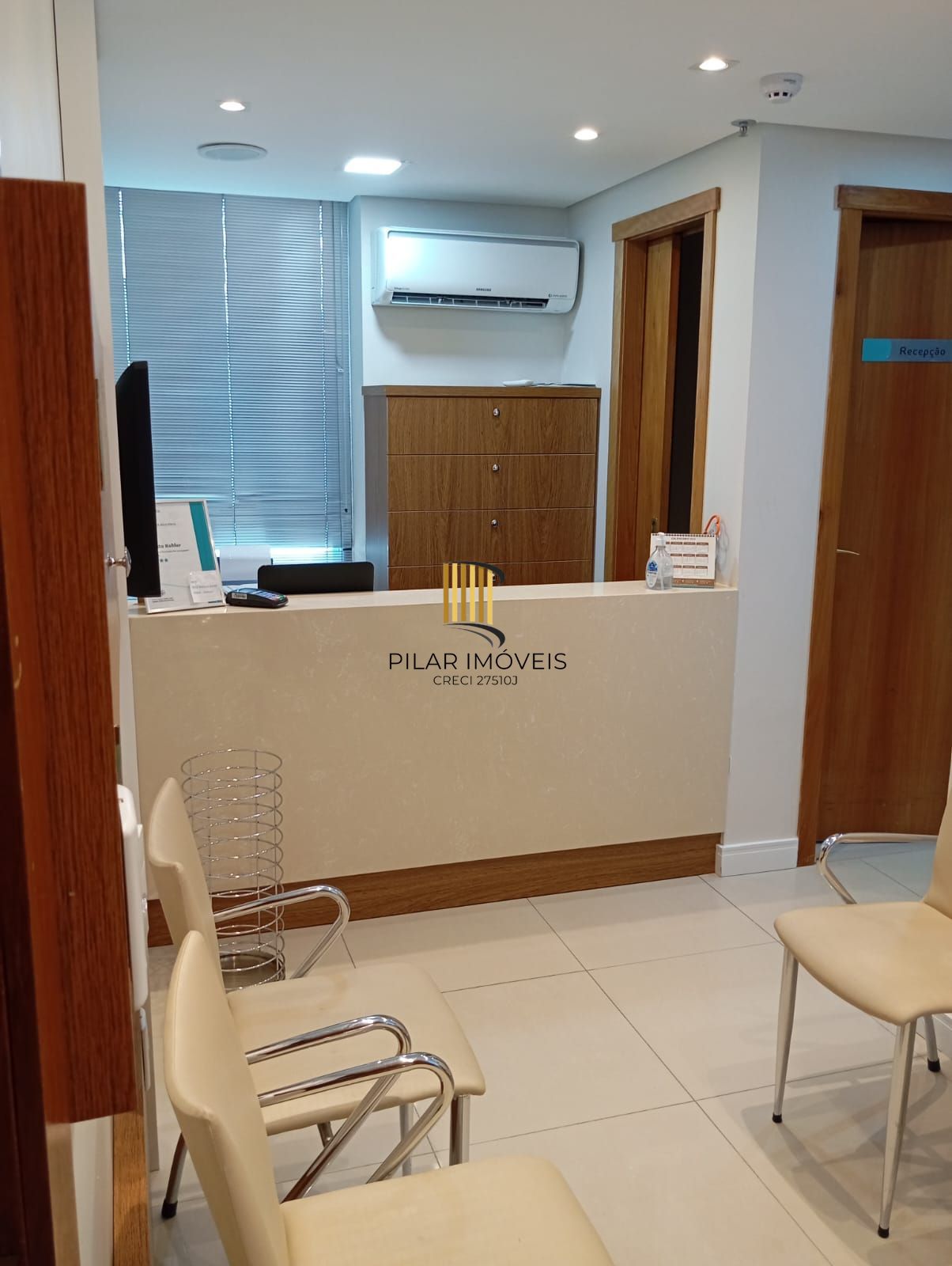 Consultório médico todo mobiliado no MOINHOS