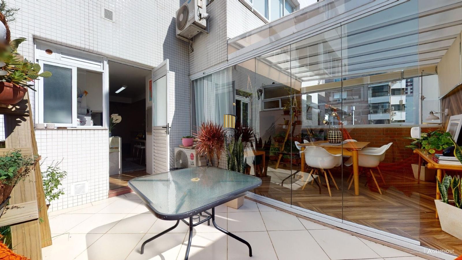 Apartamento 2 dormitórios no bairro Jardim  Botânico