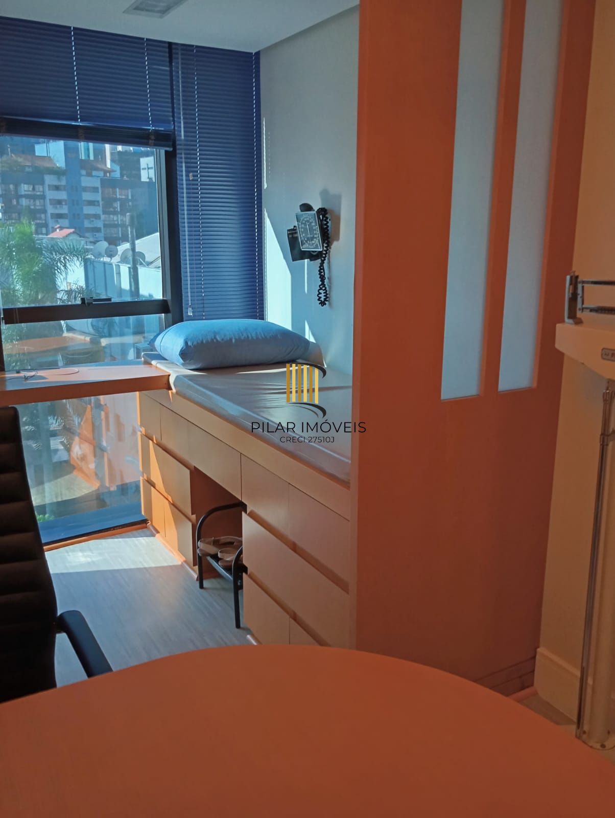 Consultório médico todo mobiliado no MOINHOS