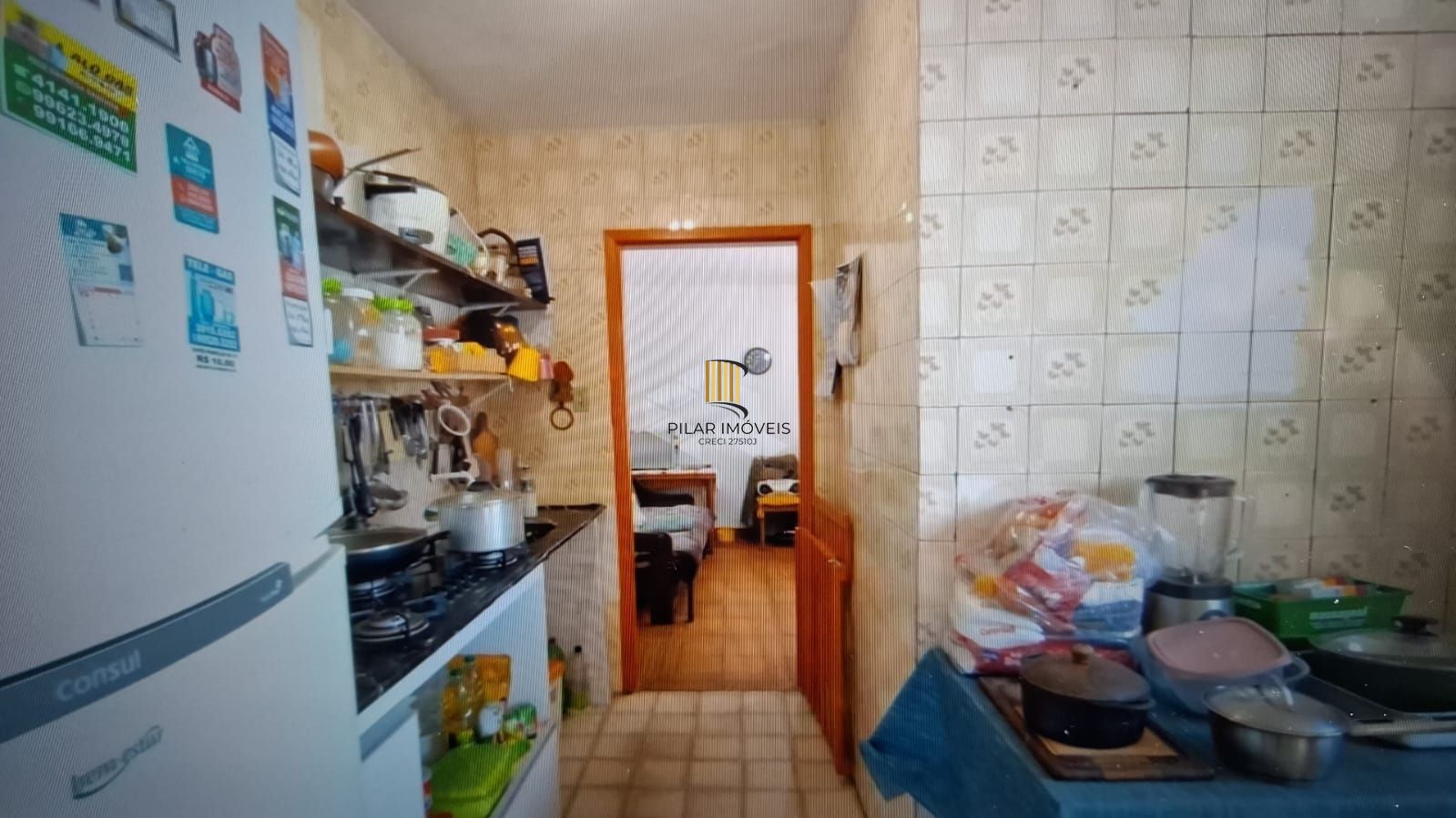 CASA AMPLA, 2 DORMITÓTIOS, 1SUÍTE, SALA, COZINHA, BANHEIRO SOCIAL , 2 VAGAS DE GARAGEM E ÓTIMA LOCALIZAÇÃO!