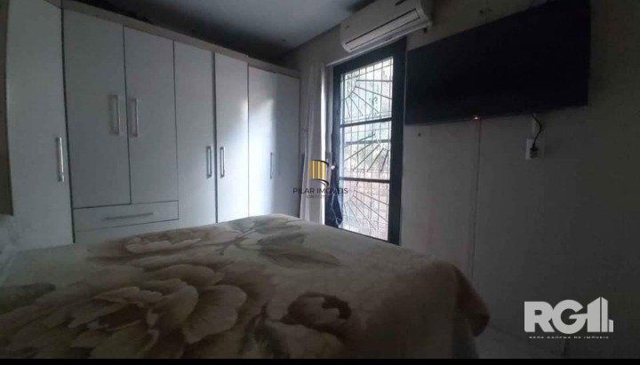 Casa 3 dormitórios no bairro Glória