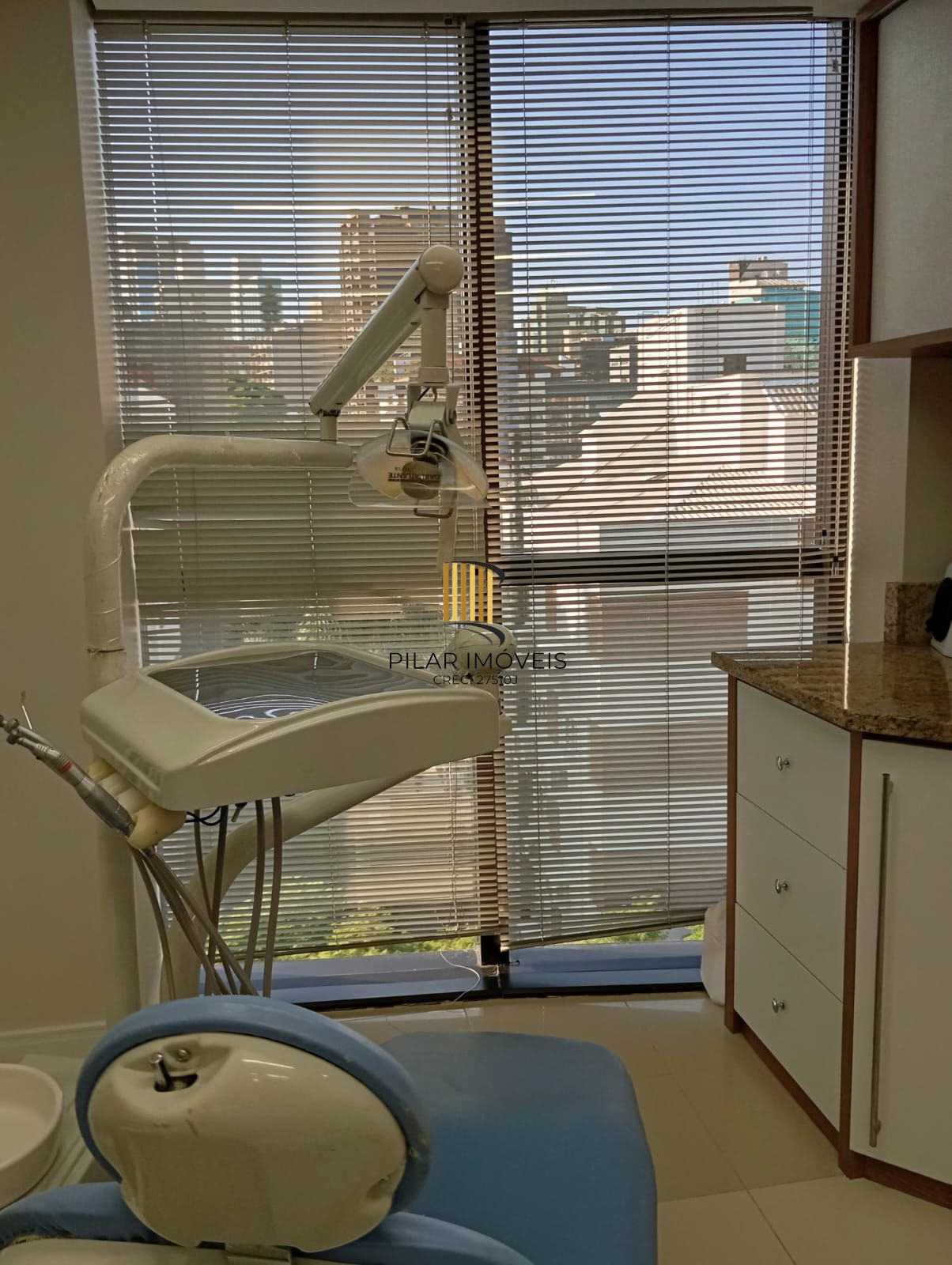 Consultório médico todo mobiliado no MOINHOS