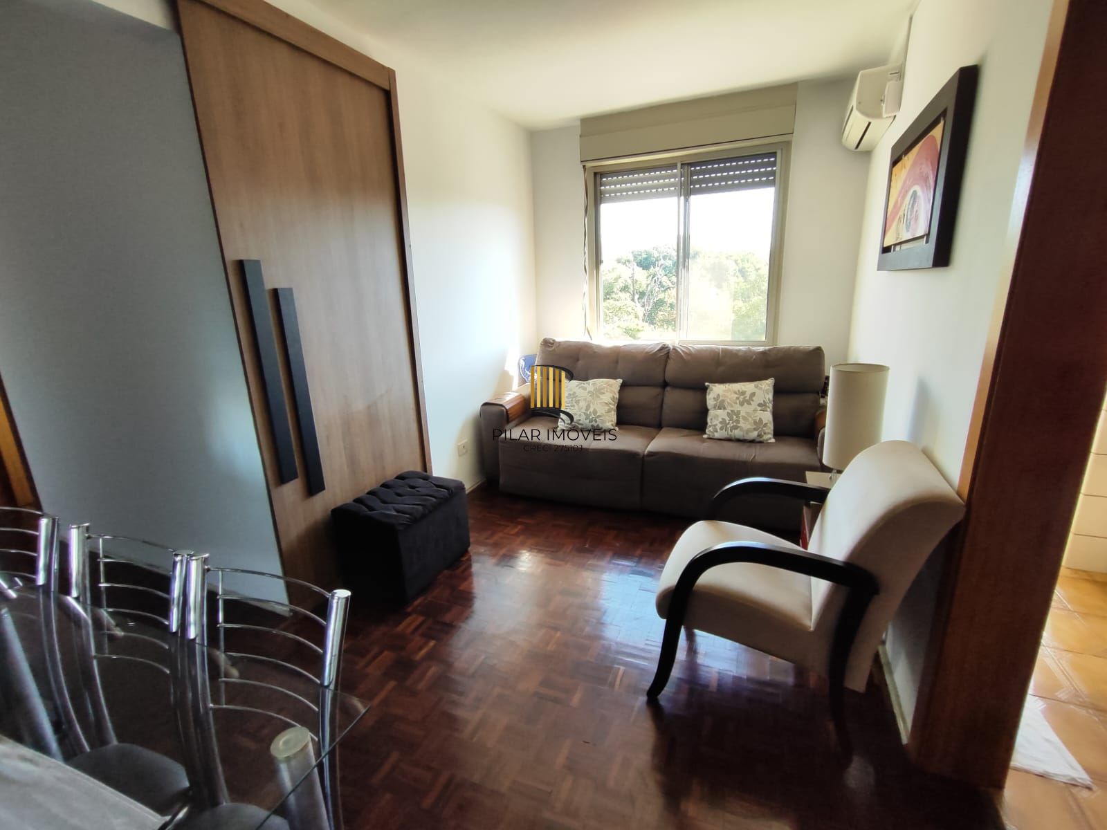 Apartamento dois dormitórios , com vaga de garagem, Bairro Vila Nova!