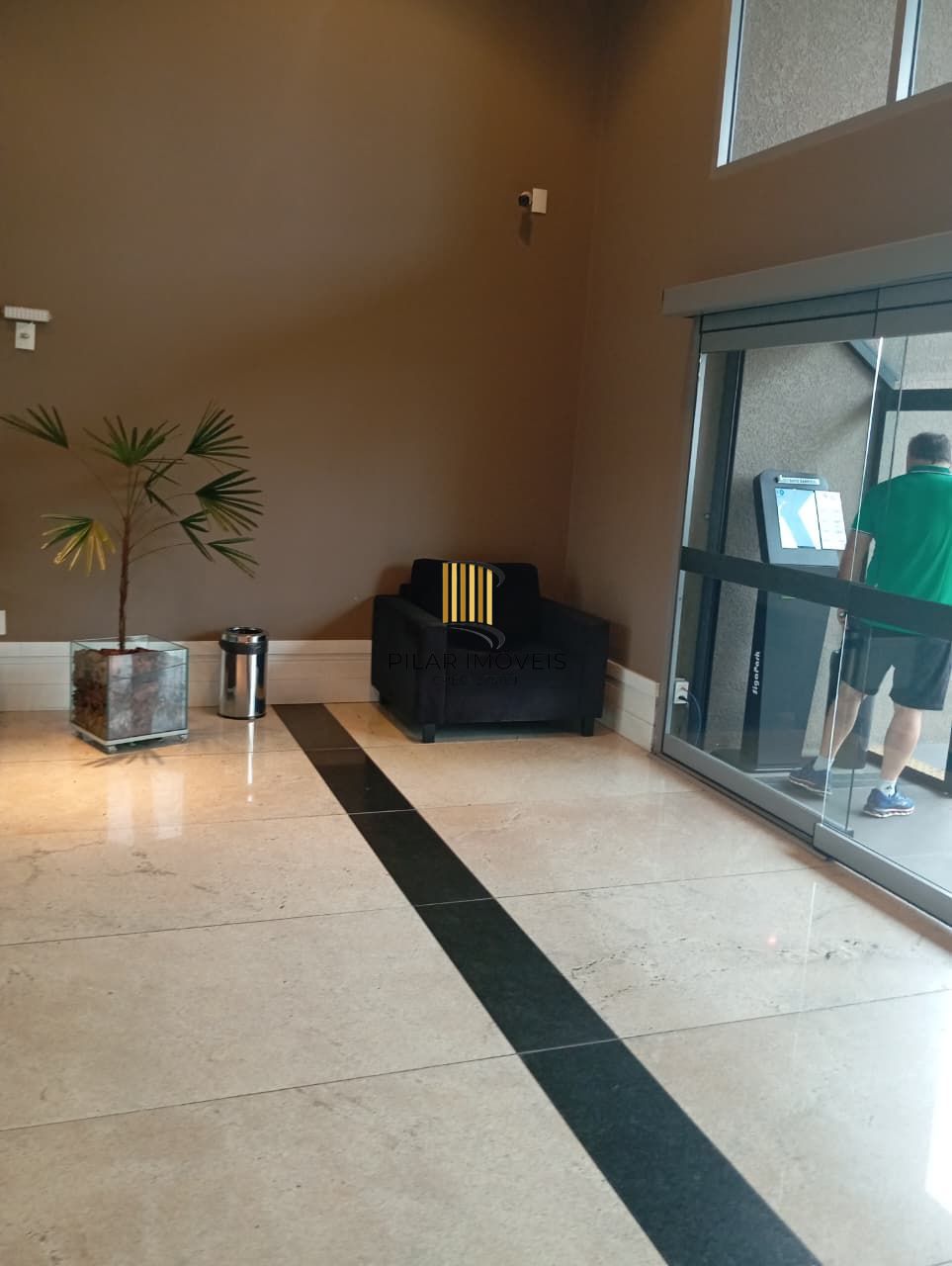 SALA COM VAGA 25m² VENDA / ALUGUEL