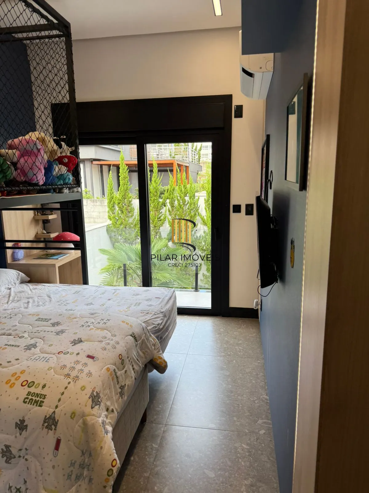 Casa de Condomínio 3 dormitórios no bairro São Vicente