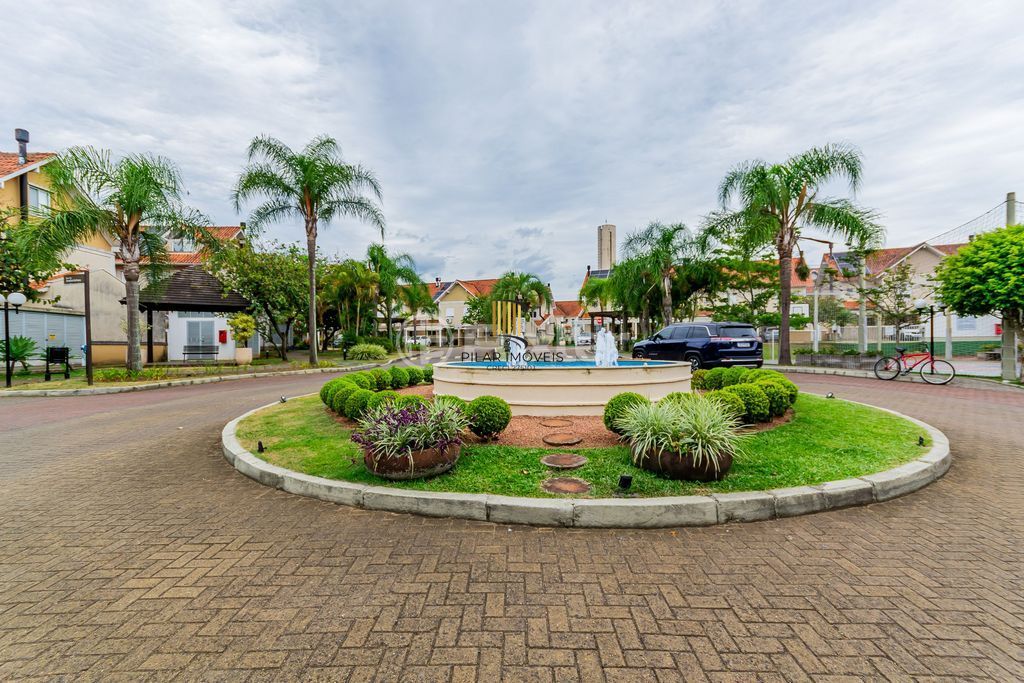 CASA EM CONDOMINIO COM 4 DORMITÓRIOS E DUAS VAGAS COBERTAS NO 