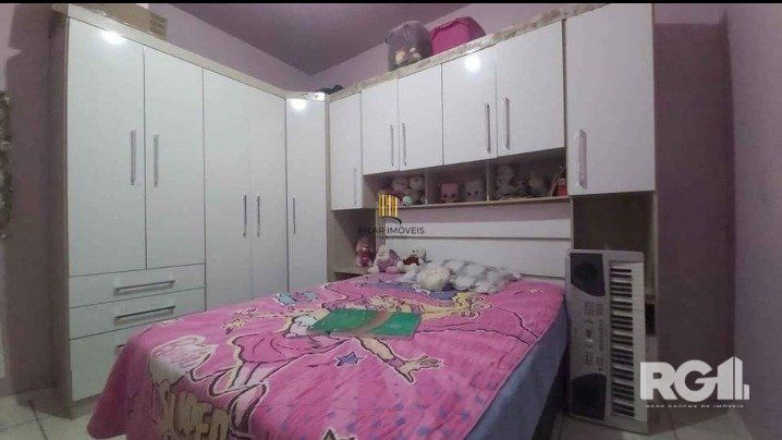 Casa 3 dormitórios no bairro Glória