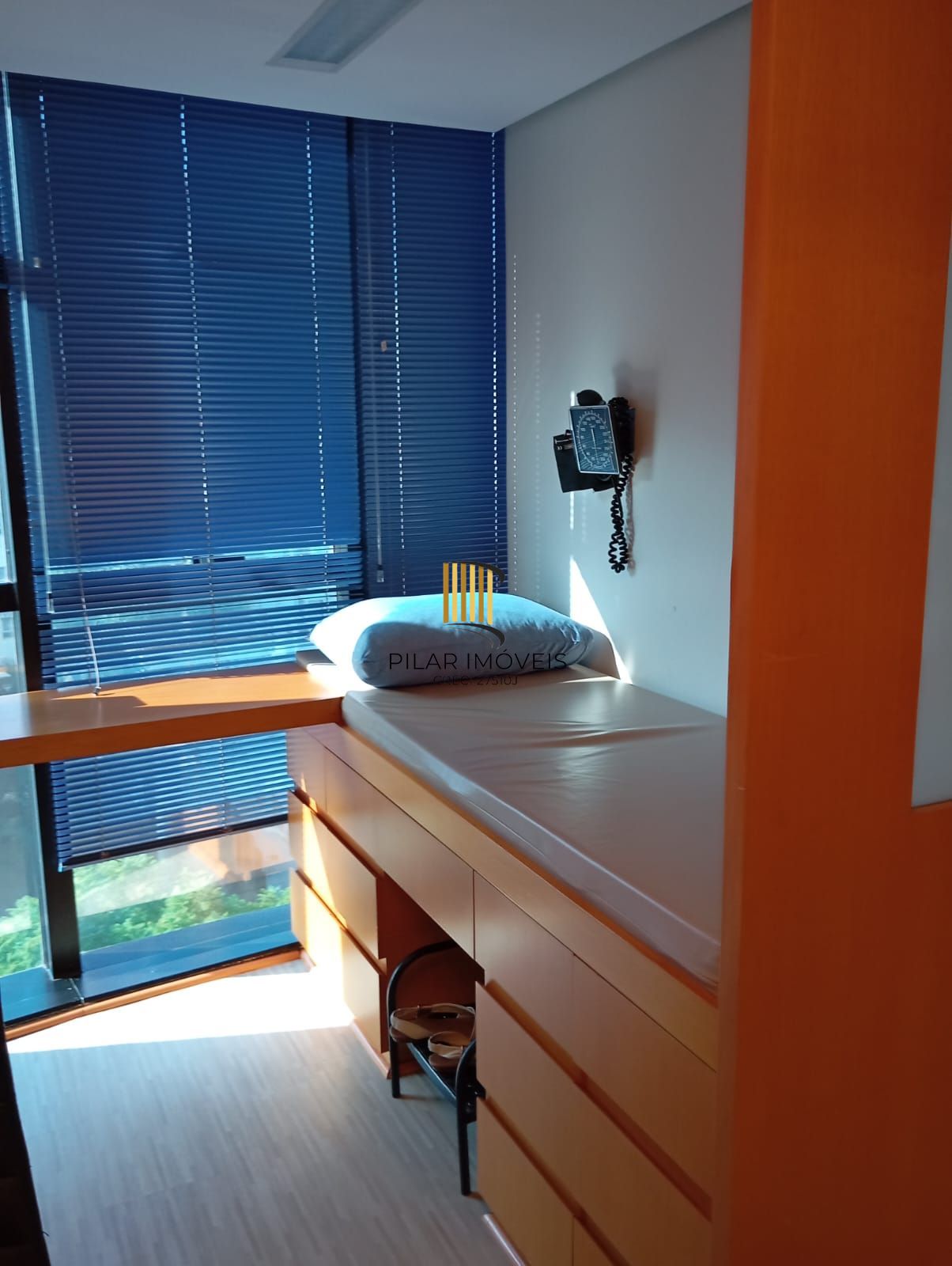Consultório médico todo mobiliado no MOINHOS