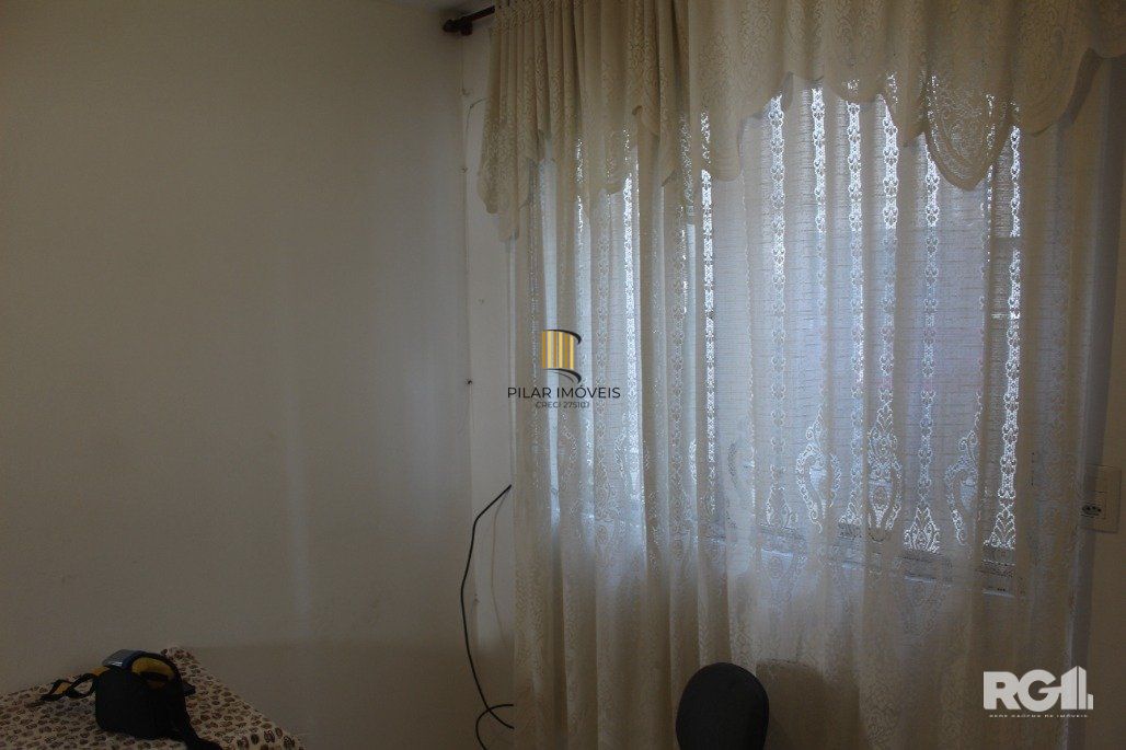 Apartamento 2 Dormitório(s) Bairro Rubem Berta