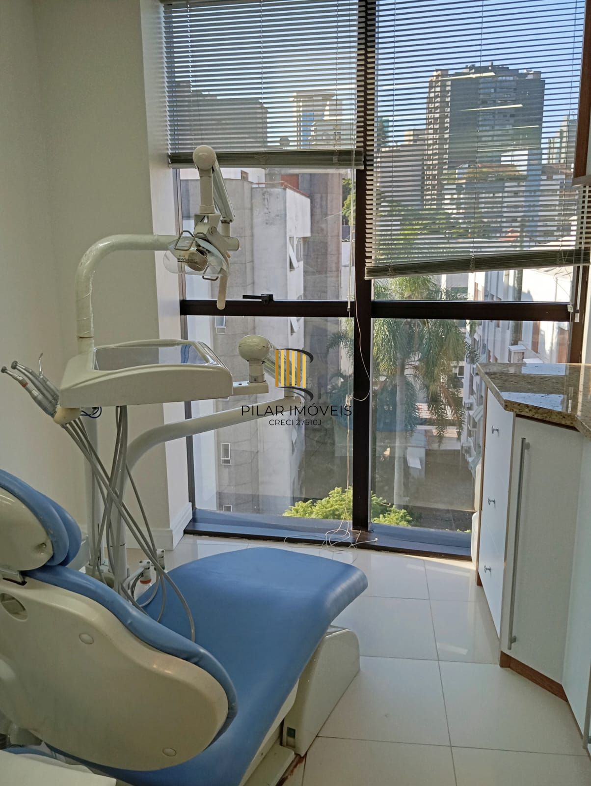 Consultório médico todo mobiliado no MOINHOS