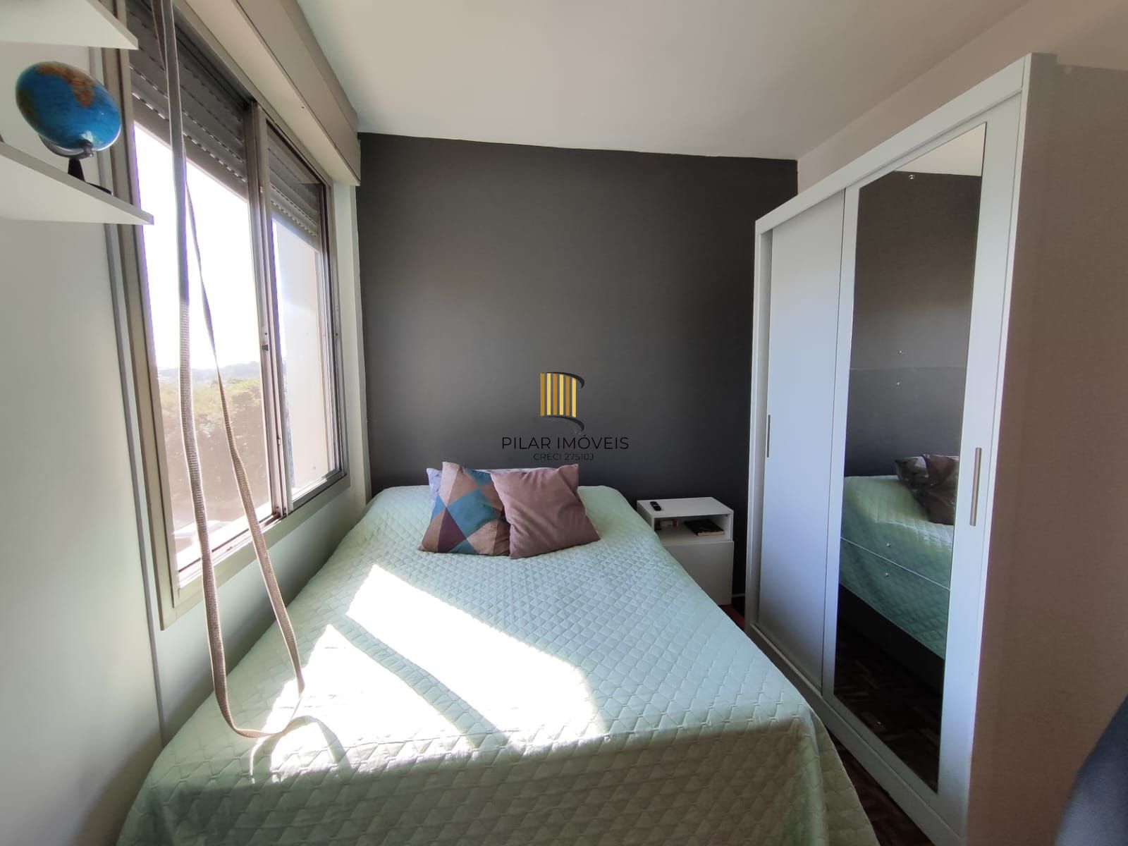 Apartamento dois dormitórios , com vaga de garagem, Bairro Vila Nova!