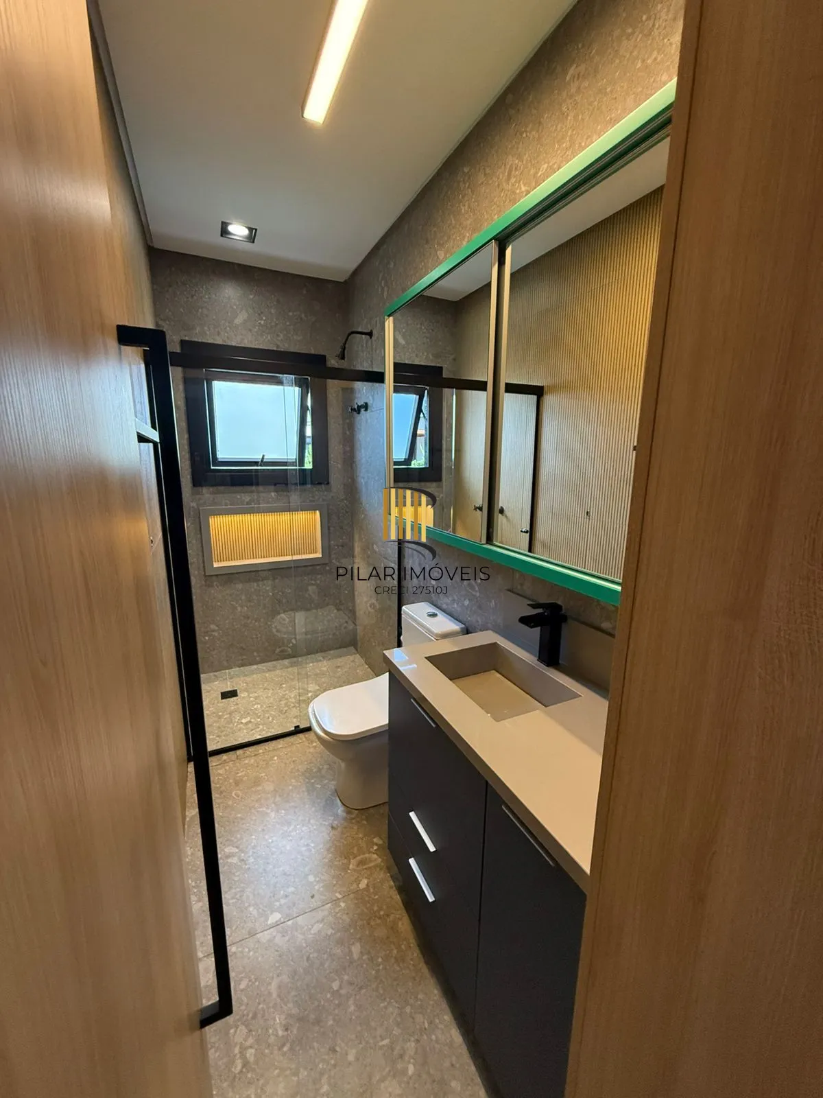 Casa de Condomínio 3 dormitórios no bairro São Vicente