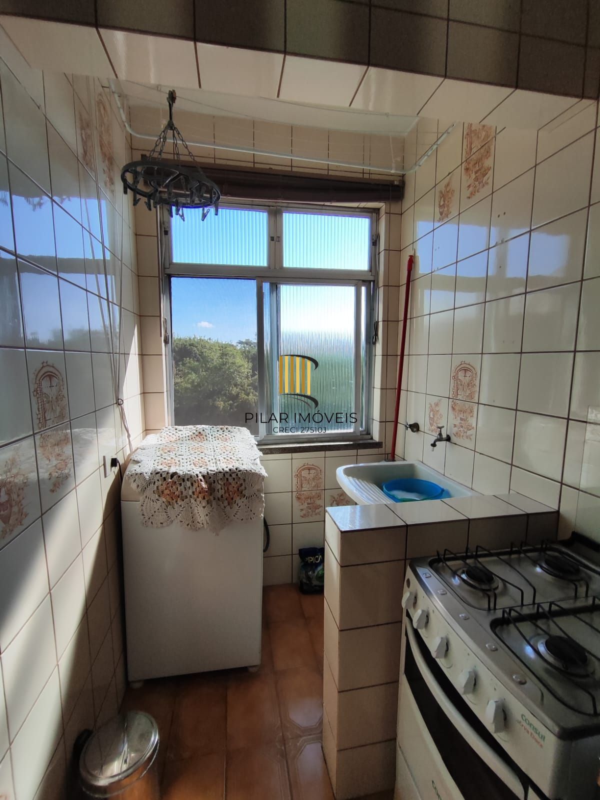Apartamento dois dormitórios , com vaga de garagem, Bairro Vila Nova!