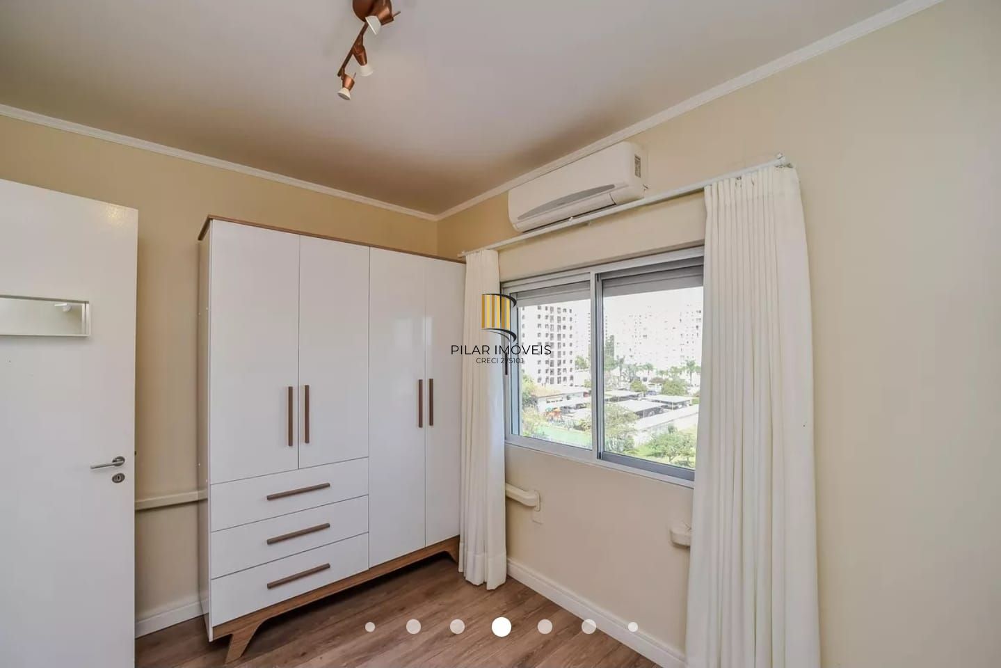 Apartamento 2 dormitórios no bairro Sarandi