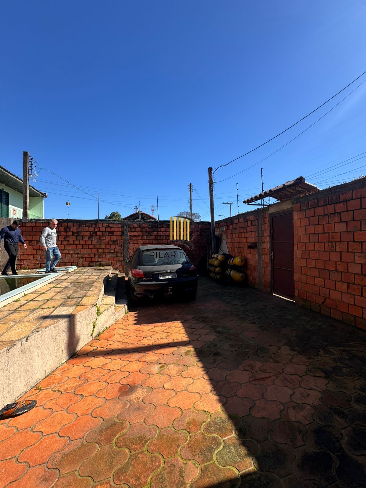 Casa 3 dormitórios no bairro Sarandi