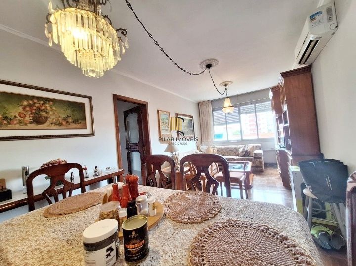 Excelente apartamento 3 quartos 1 vaga de garagem escriturada prédio com elevador a venda no bairro Menino Deus,