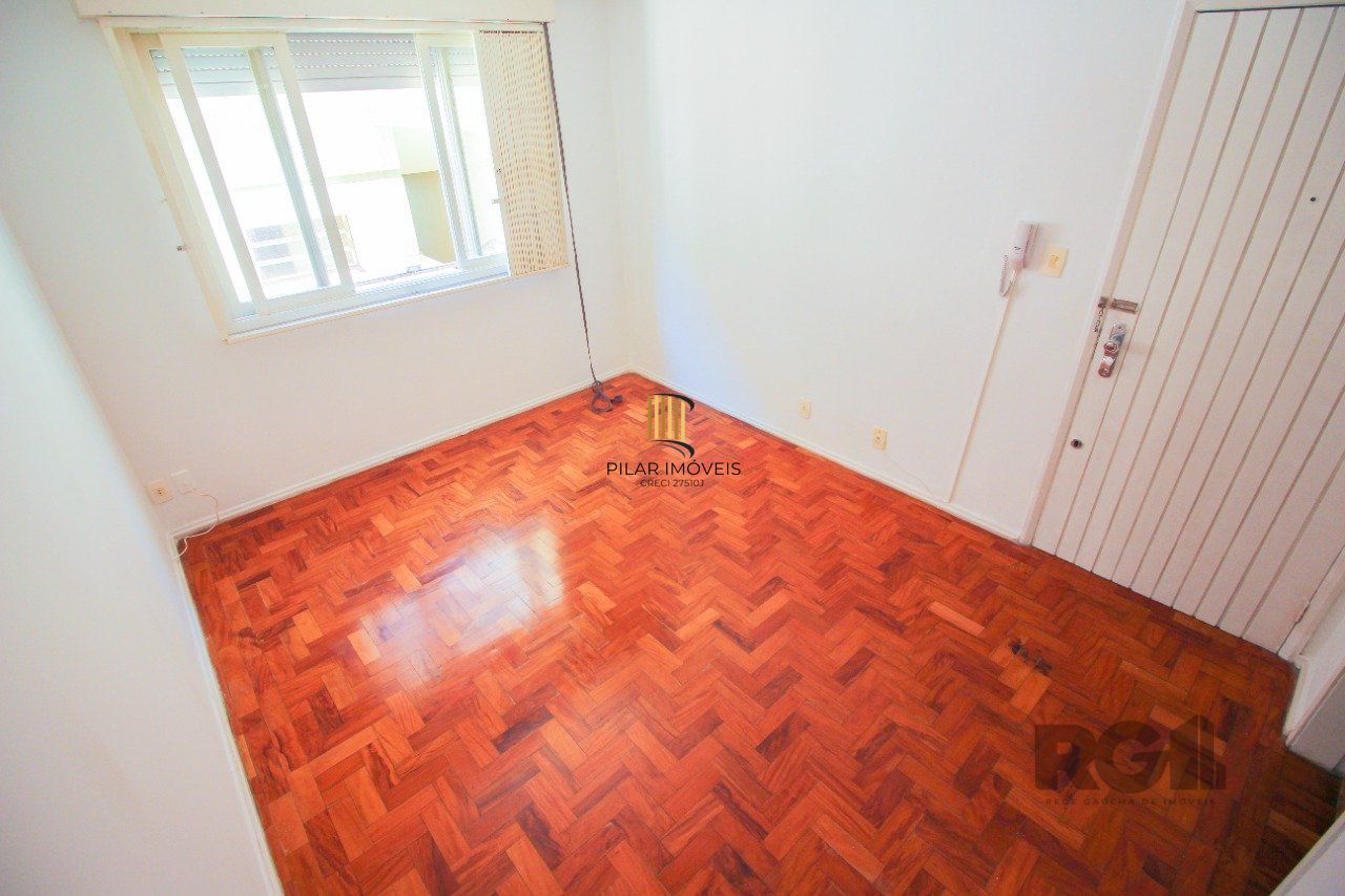 Apartamento residencial à venda, Rio Branco, Porto Alegre.