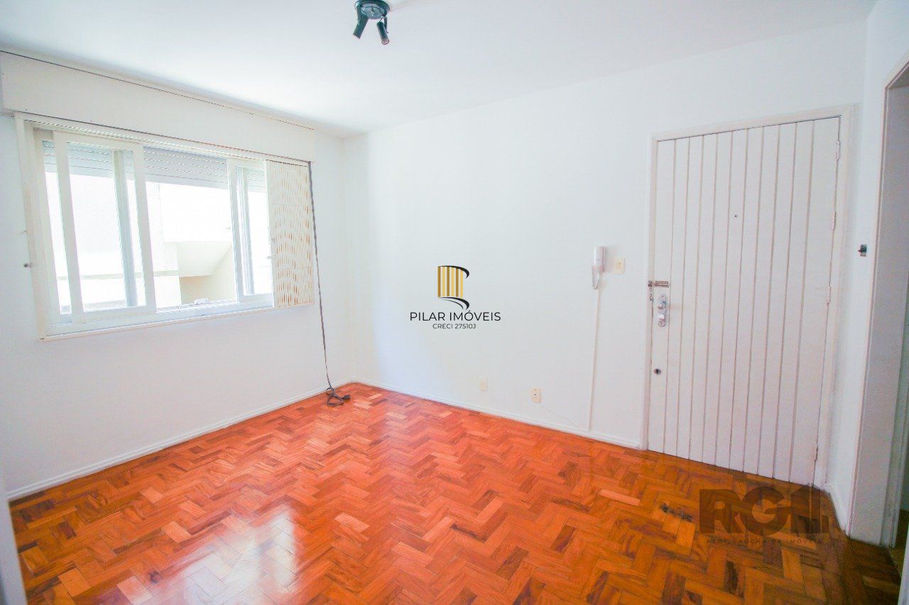 Apartamento residencial à venda, Rio Branco, Porto Alegre.