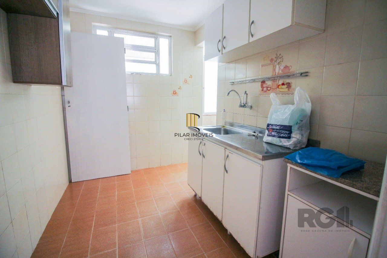 Apartamento residencial à venda, Rio Branco, Porto Alegre.