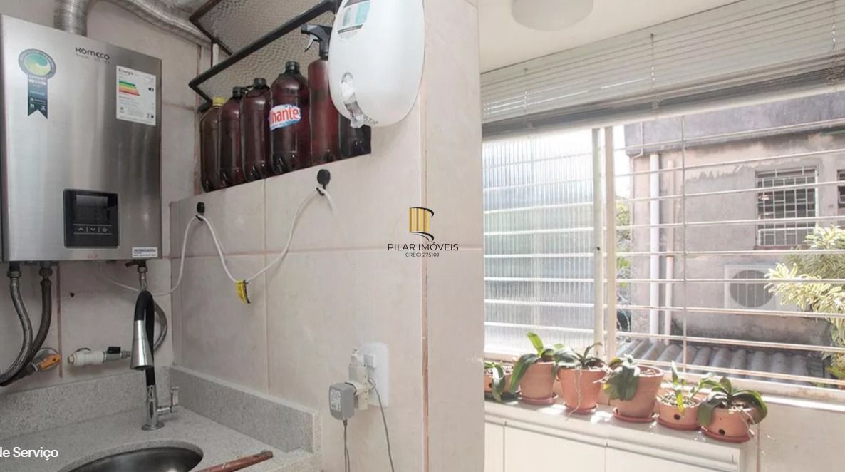 Apartamento com sacada, Bairro Santana, Porto Alegre/RS