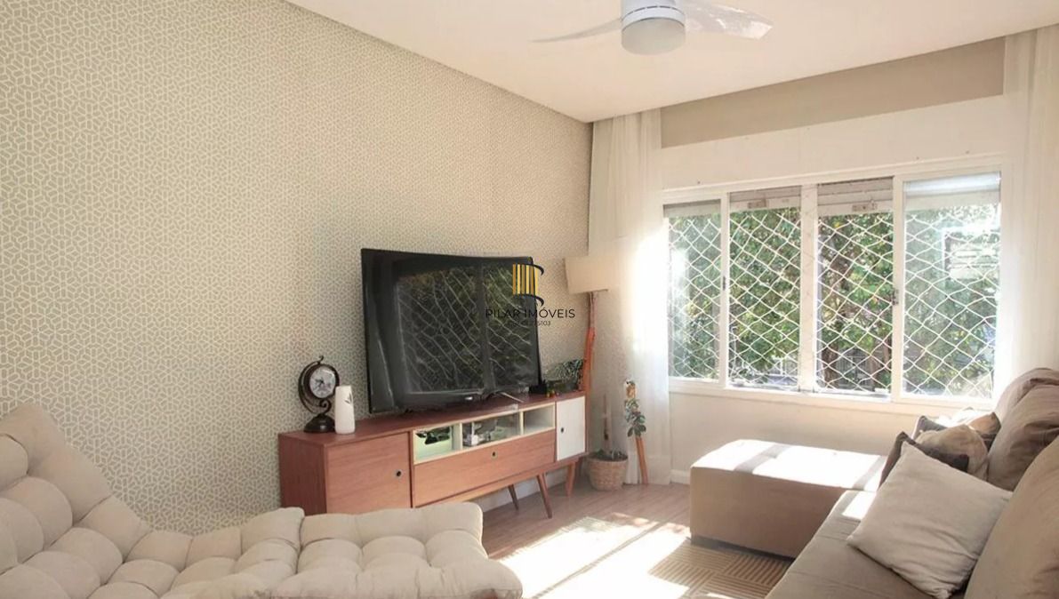 Apartamento com sacada, Bairro Santana, Porto Alegre/RS