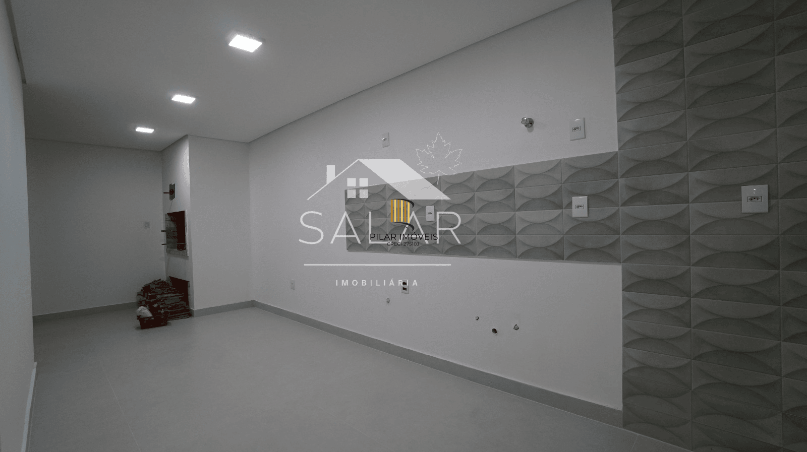 Apartamento térreo com garden privativo, parrilla uruguaia, vaga e sol da manhã, Bairro Bom Fim, Porto Alegre – RS - Pilar Imóveis