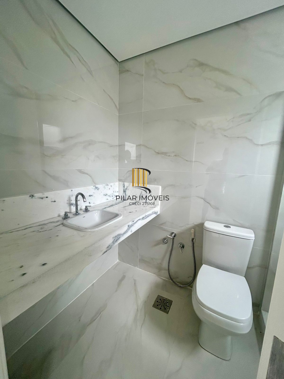 Excelente apartamento de 03 dormitórios, Bairro Vila Ipiranga, Porto Alegre/RS