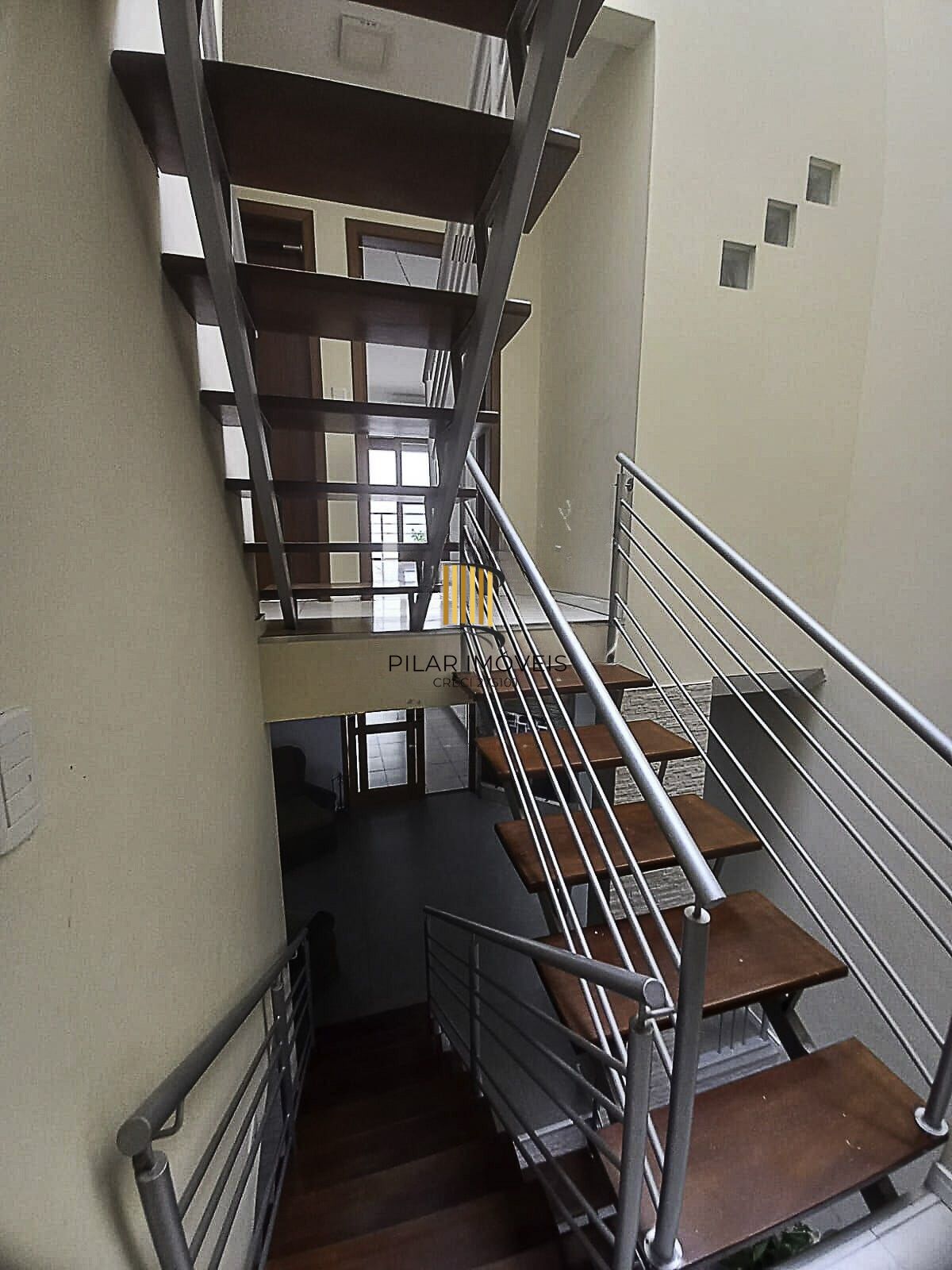 Casa com 192m², Bairro Medianeira, Porto Alegre, Rio Grande do Sul