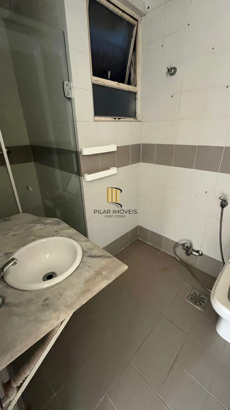 Apartamento de 02 dormitórios, Bairro Medianeira, Porto Alegre/RS