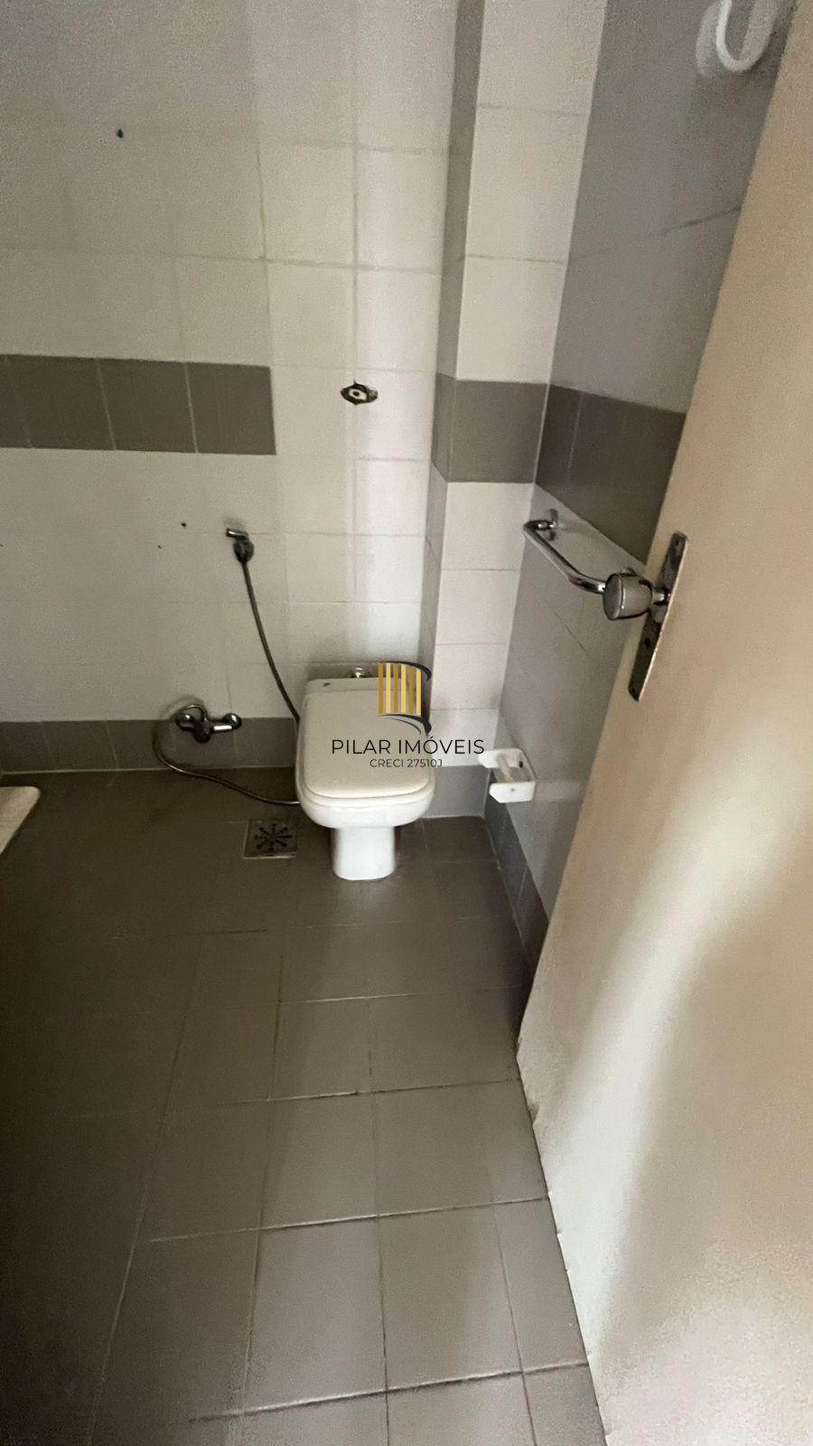 Apartamento de 02 dormitórios, Bairro Medianeira, Porto Alegre/RS