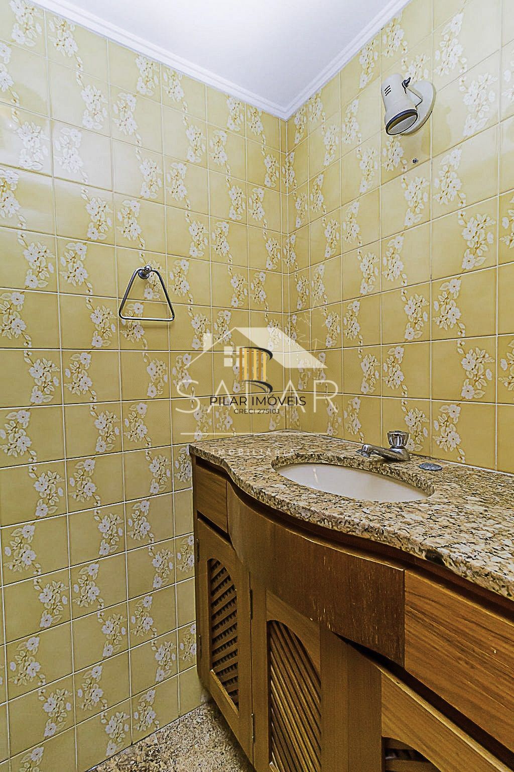 Apartamento de 02 dormitórios com estilo, Bairro Menino Deus, Porto Alegre, Rio Grande do Sul