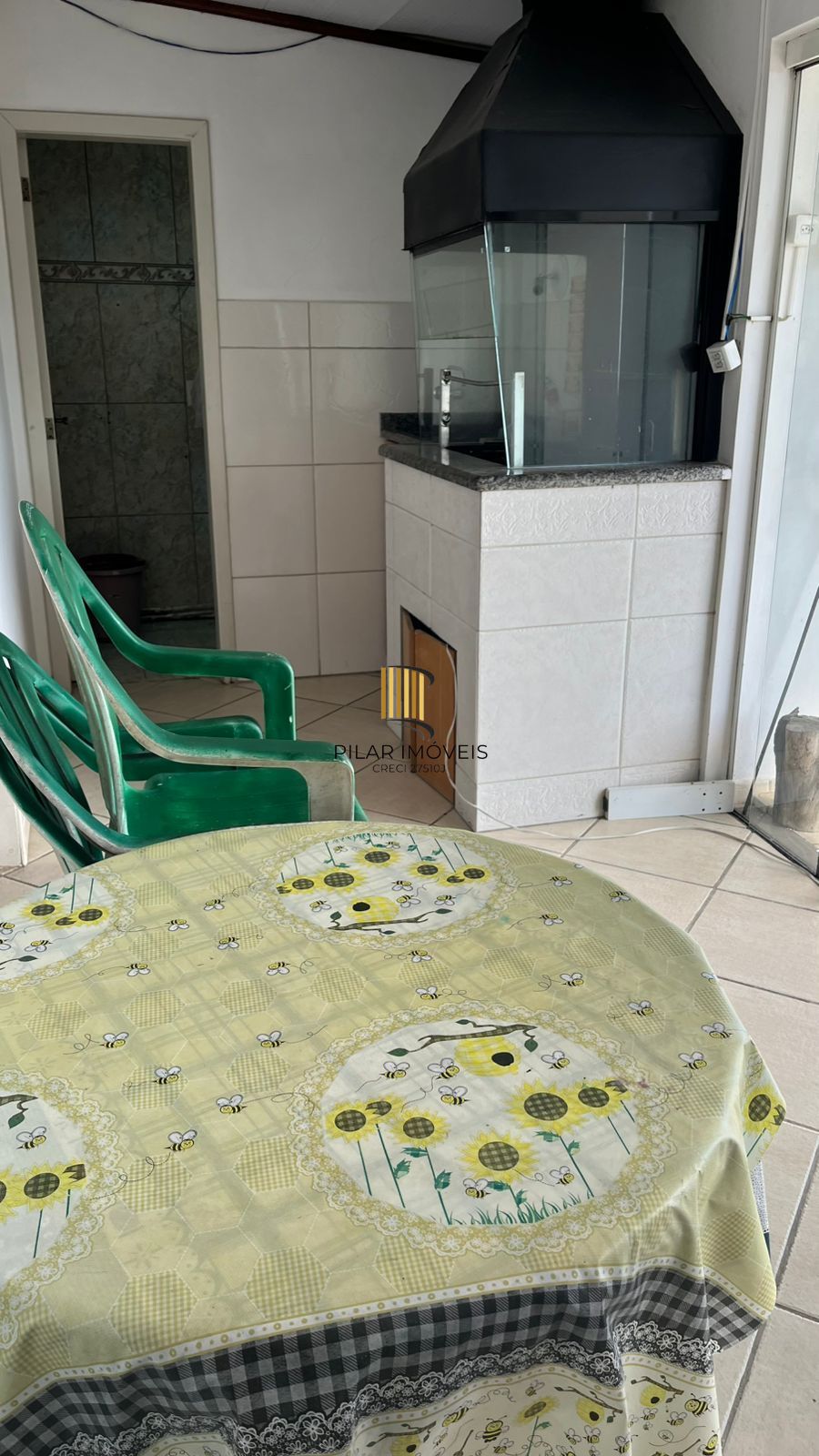 Cobertura com 03 dormitórios, Bairro Passo da Areia, Porto Alegre/RS