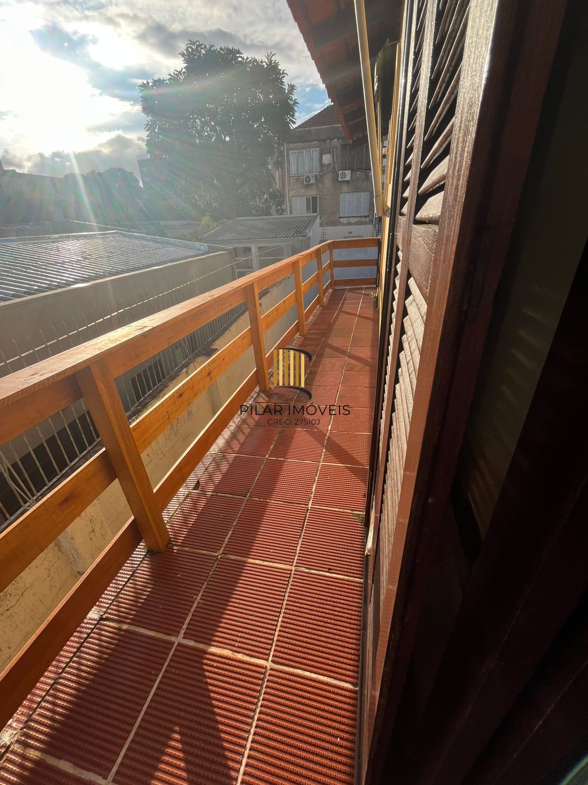 Casa ampla com potencial residencial e comercial | 220m² | Porto Alegre, Rio Grande do Sul